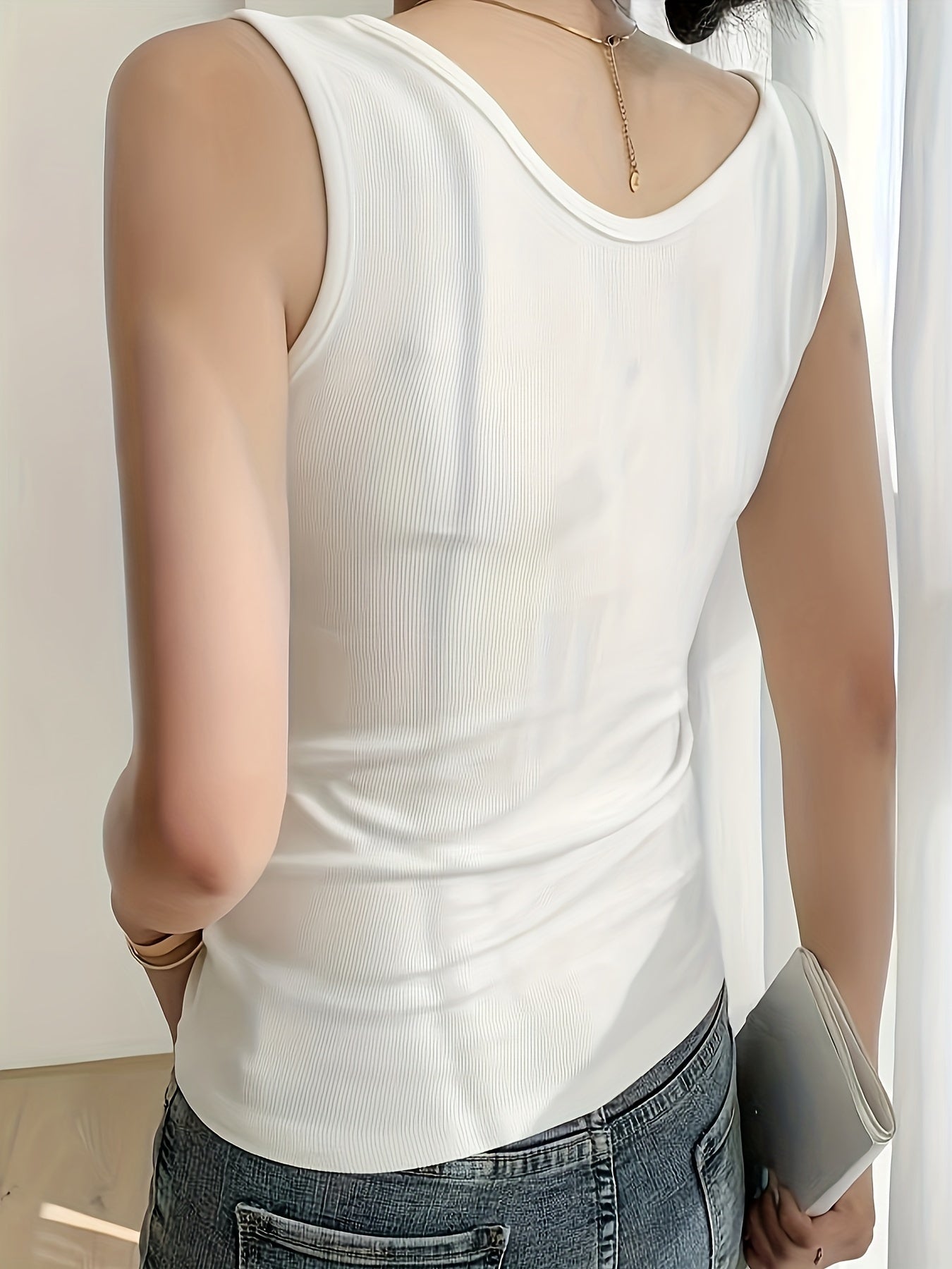 Seamless Vest Top with Simple & Comfortable Design